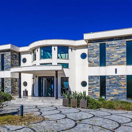 Hotel Royal Premium Villas