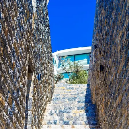 Royal Premium Villas Hotel